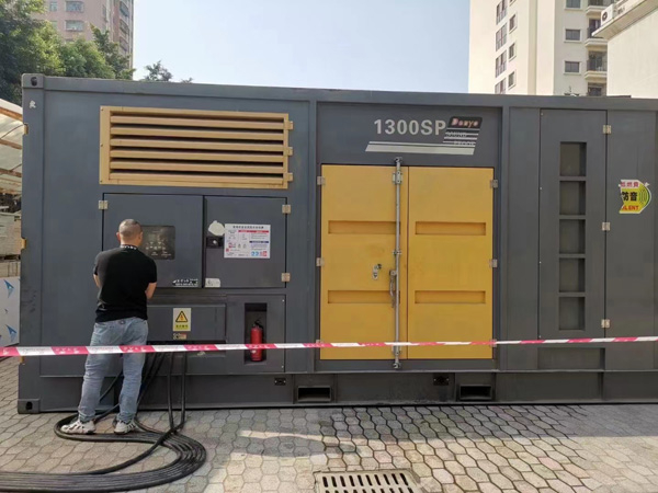 山城500KW发电机组冬季应该配多大的启动电瓶？